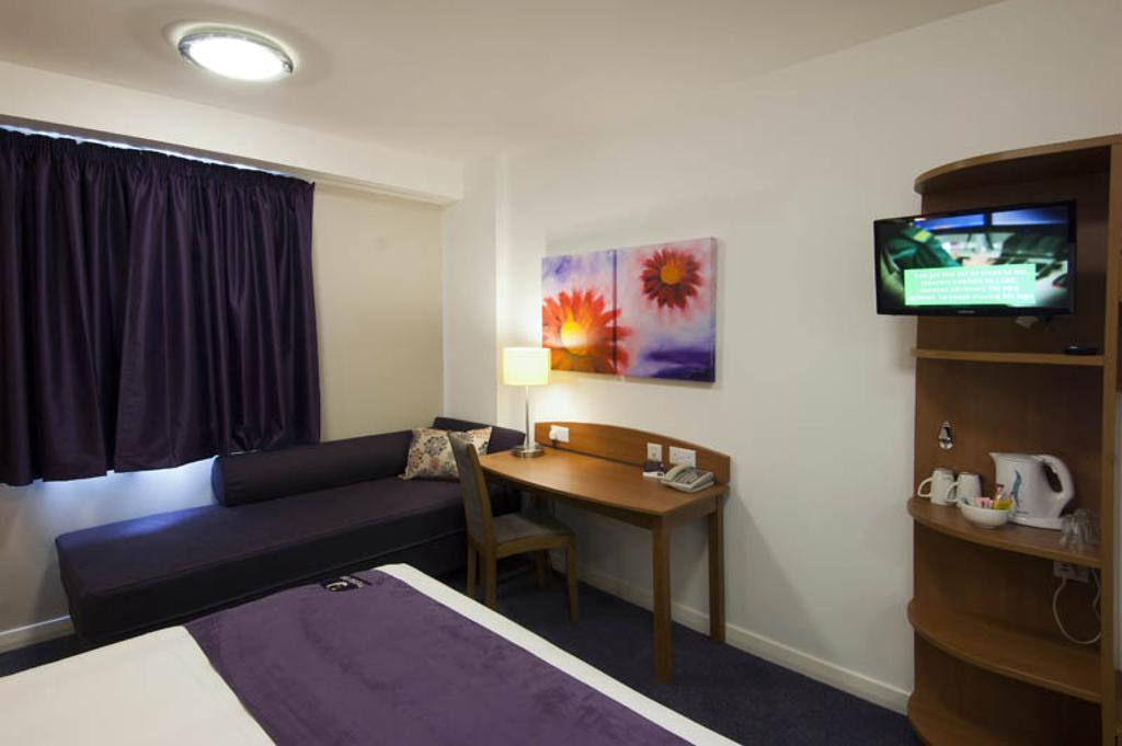 Premier Inn Dublin Airport Swords Værelse billede