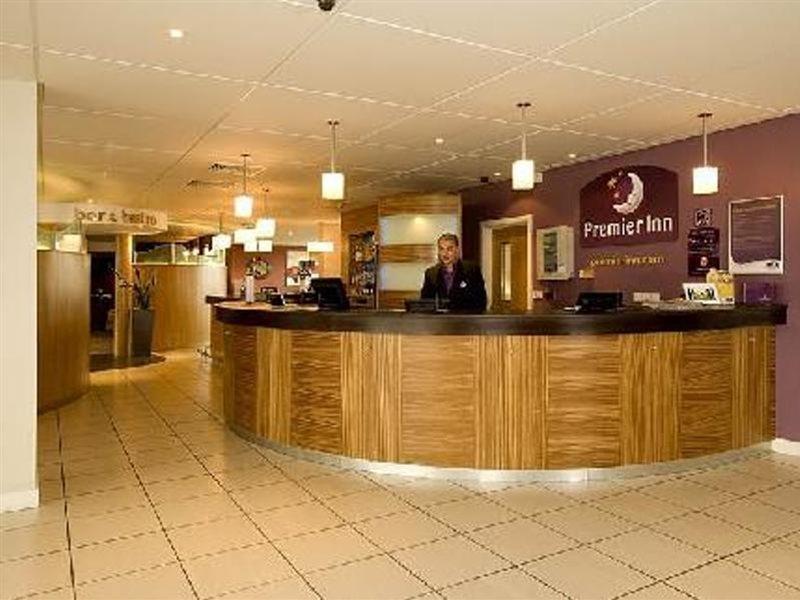 Premier Inn Dublin Airport Swords Eksteriør billede