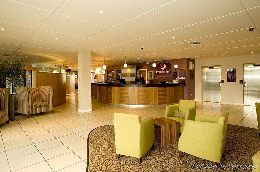 Premier Inn Dublin Airport Swords Eksteriør billede